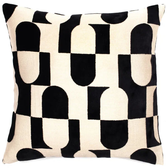 Chillpill Black Paul Moneypenny 43x43cm
